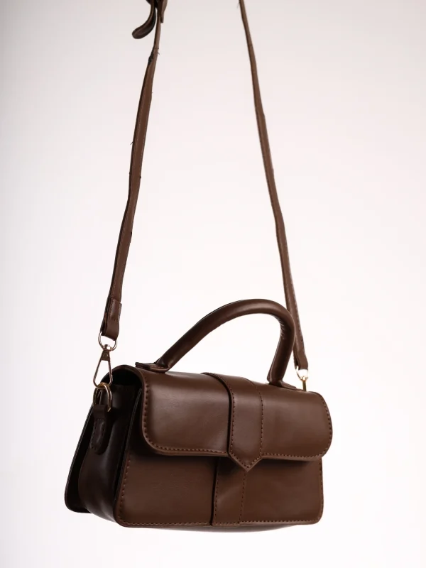 Braon torbica klasičnog dizajna KA033